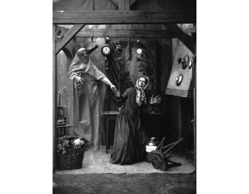 Hulton Archive: Hooded Ghoul